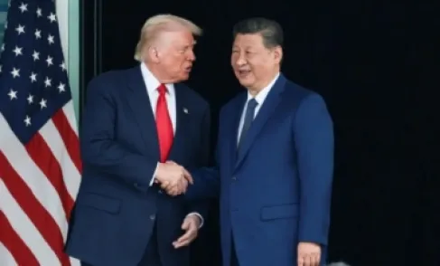 ترمب يتوعد الصين برسوم تصل 50% إذا ساعدت إيران عسكريا