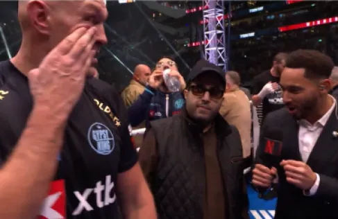 تركي آل الشيخ يشعل الأجواء بين الملاكمين تايسون فيوري وجوشوا