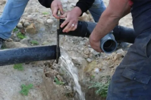 ضبط اعتداءات على المياه في إربد وأبو نصير