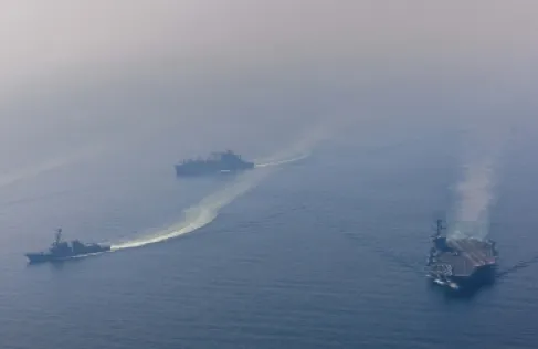 مسؤول إيراني: أي مدمرة تحاول فرض حصار في مضيق هرمز ستغرق