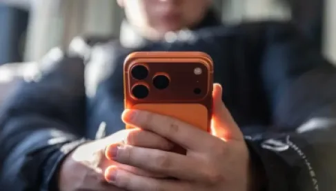 تحذير عاجل لمستخدمي آيفون.. احذف هذه الرسائل فوراً لتجنب سرقة بياناتك