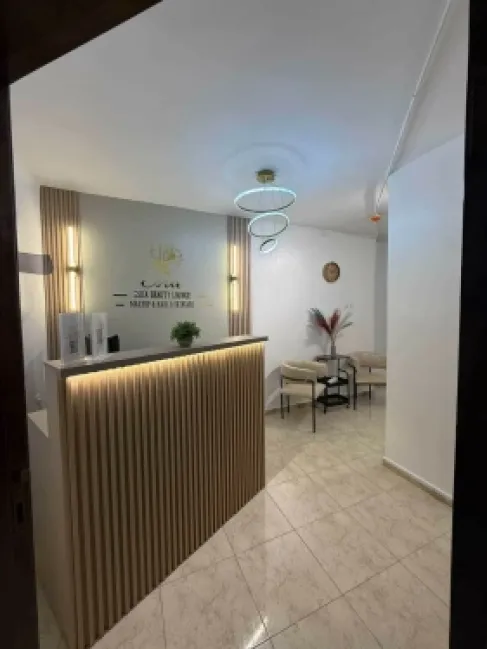 تهنئة بمناسبة افتتاح صالون Esr'a Beauty Lounge