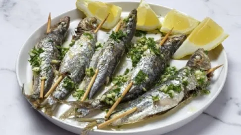 كنز السردين.. غذاء يدعم صحة البشرة ويبطئ الشيخوخة