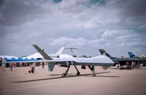 البنتاغون يطلب زيادة تمويل تصميم وصناعة المسيرات 242 ضعفا