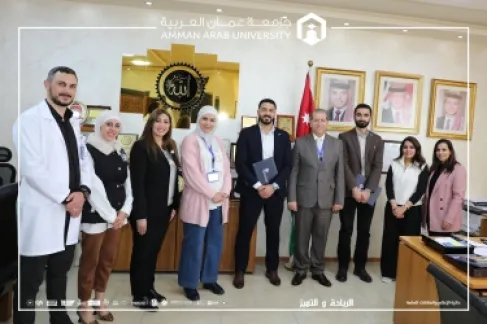 جامعة عمان العربية تعقد دورة تدريبية في الإنعاش القلبي الرئوي واستخدام جهاز (AED) بالتعاون مع شركة (ZOll) العالمية