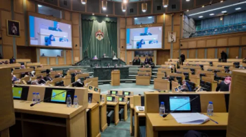 مجلس النواب يقر مُعدل عقود التأمين بعد تعديلات الأعيان