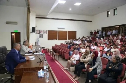 Al-Zaytoonah University of Jordan organizes an awareness lecture on how to deal with university life