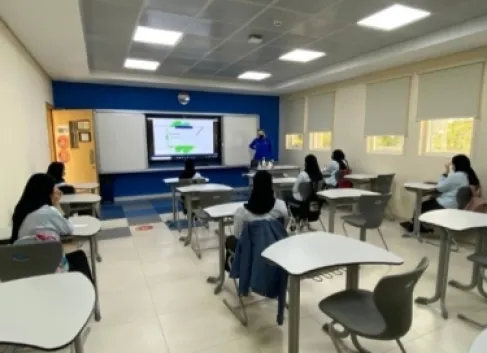 الإمارات.. استئناف التعليم حضورياً اعتباراً من 20 الشهر الجاري