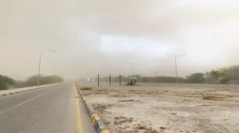 ارتفاع الحرارة وأجواء غير مستقرة مع زخات مطرية وتحذيرات من الغبار