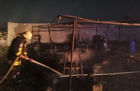 سورية.. وفاة 5 أطفال بحريق خيم في ريف دمشق