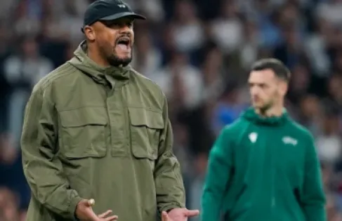 كومباني يهاجم (يويفا) ويكشف سر (الريمونتادا) أمام الريال