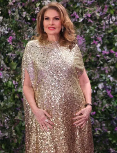 يسرا ترد على أخبار إصابتها في كواليس تصوير 