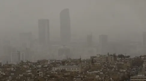 منخفض خماسيني عميق يقترب من شرق المتوسط ويُحدث تغيّرات على أجواء الأردن ودول عربية