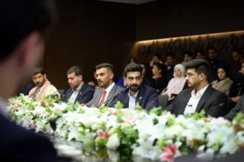 (الشرق الأوسط) تجمع برلمانات الجامعات الأردنية… وبيان طلابي يجدد الولاء في يوم العلم