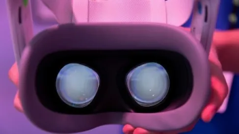 ميتا ترفع أسعار نظارات الواقع الافتراضي Quest 3 و3S عالميا