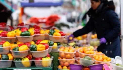 بريطانيا تستعد للأسوأ مع استمر غلق «هرمز».. نقص محتمل بالمواد الغذائية