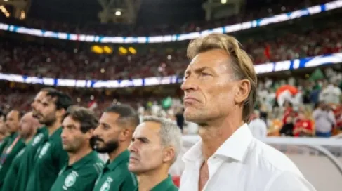 قبل شهرين فقط من المونديال .. السعودية تستغني عن خدمات رينارد