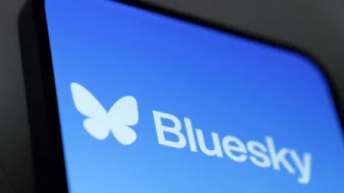 هجوم سيبراني يشل (بلوسكاي ) لقرابة اليوم