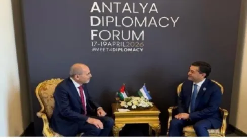 الصفدي يعقد سلسلة لقاءات دبلوماسية على هامش منتدى أنطاليا الدبلوماسي