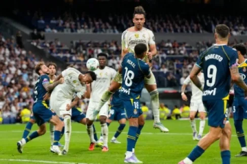 المرض يدخل مدافع ريال مدريد الى المستشفى