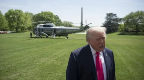 القناة 12 العبرية: ترمب يعقد مشاورات بشأن إيران وسط احتمال استئناف الحرب 