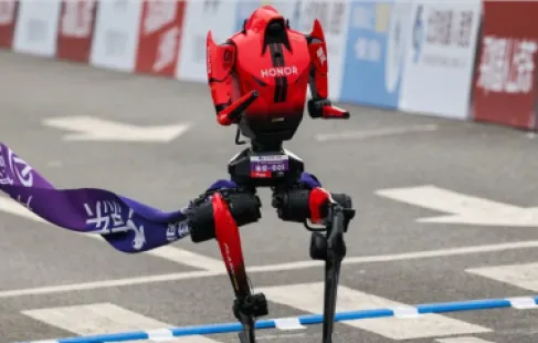 Robot Breaks Human World Record for Beijing Half Marathon