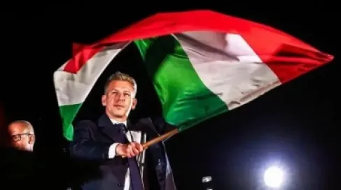 عهد أوربان انتهى في لمح البصر .. ورئيس وزراء المجر الجديد في سباق مع الزمن