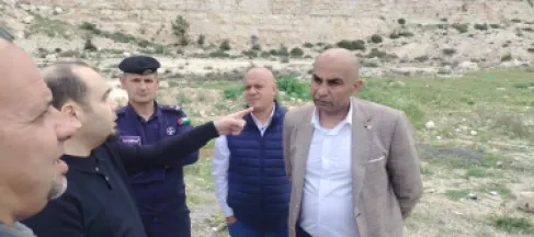 The Health and Safety Committee closes a non-compliant site for the livestock market in Jerash