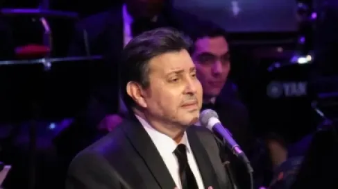 صديق هاني شاكر يكشف كواليس (الانتكاسة المفاجئة) في باريس