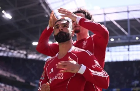 (أريد الوداع بطريقة مناسبة).. صلاح يشعل مشاعر جماهير ليفربول