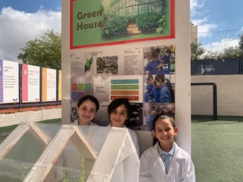 معرض العلوم السنوي لطلبة الصف الرابع في أكاديمية بناة الغد