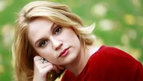 تعاون عربي تركي يجمع باريش أردوتش وفرح زينب عبد الله في فيلم «Soy»