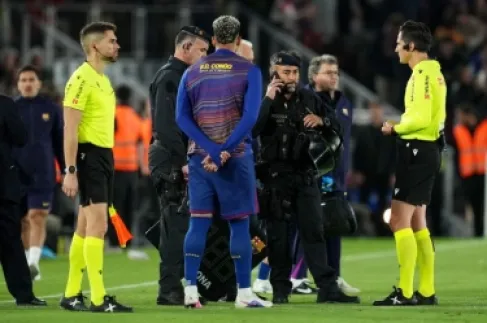 إنقاذ مشجع من سكتة قلبية في مباراة برشلونة وسيلتا فيغو