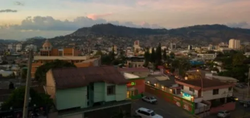 الهندوراس تُجمّد اعترافها بـ“الجمهورية الصحراوية” وتلتحق بموجة التحولات الدولية في ملف الصحراء المغربية