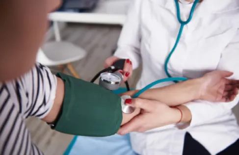 نشاط يومي بسيط قد يساعد في خفض ضغط الدم