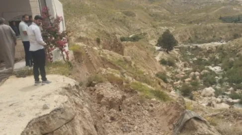 أوقاف مادبا: إغلاق مسجد الهيدان احترازيا بسبب انهيارات ترابية أسفله