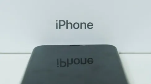 آيفون الذكرى العشرين.. 