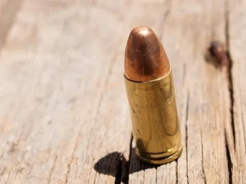 إصابة طفلة برصاصة طائشة بقرية العمرية في الكرك