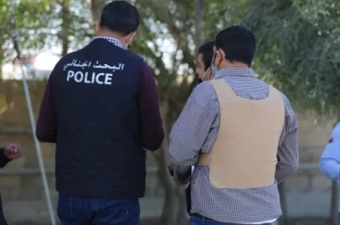 الاردن.. البحث الجنائي يلقي القبض على قاتل أطفاله الثلاثة في الكرك - تفاصيل