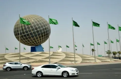 غرامة 100 ألف ريال لإصدار تأشيرة زيارة لمن يؤدي الحج دون تصريح