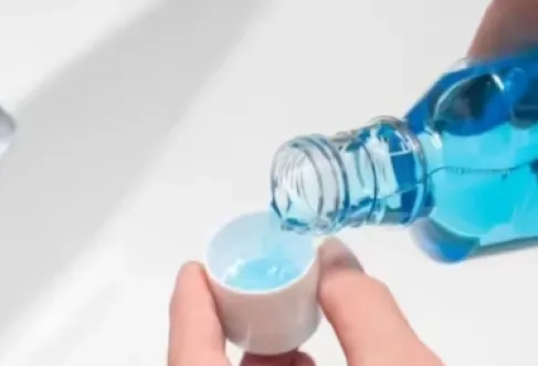 هل يسبب غسول الفم أمراض القلب؟ دراسة تجيب