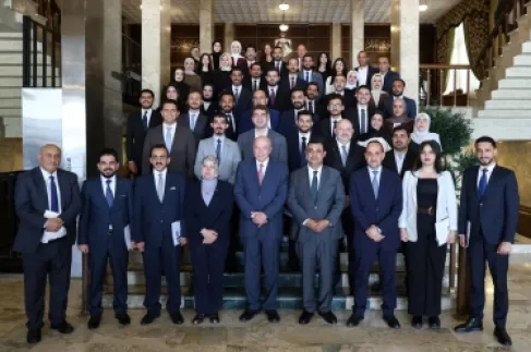 الفايز يرعى حفل تخريج الدورة السادسة من مشروع الزمالة البرلمانية