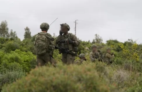 إصابة 4 جنود بينهم حالة خطيرة في حادثة بقاعدة عسكرية جنوب إسرائيل