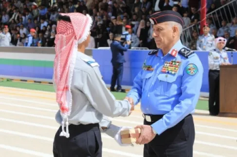 مدير الأمن العام يرعى حفل تخريج طلبة كلية الدفاع المدني