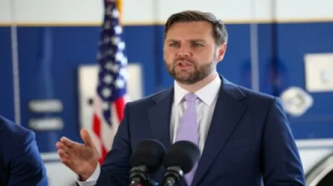 فانس يشكك في رواية البنتاغون حول الحرب مع إيران