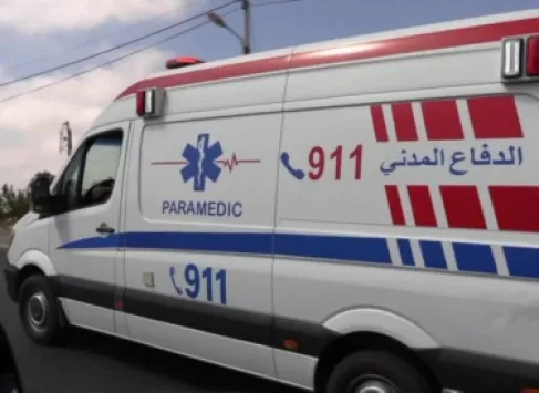 وفاة سائق إثر اصطدام مركبته بعمود إنارة على طريق اللجون في الكرك