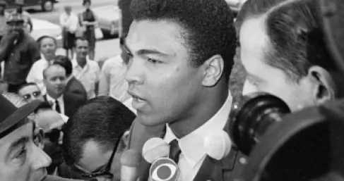 يوم رفض محمد علي حرب فيتنام وجُرد من لقبه العالمي