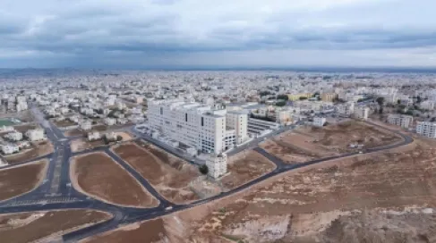 تحديد مواقع خطوط النقل لخدمة المجمع الطبي بإربد