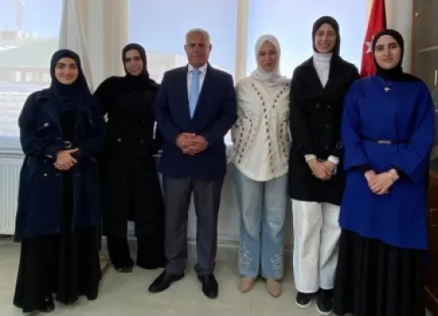 طلبة الزيتونة يحققون المركز الثاني مكررًا في البطولة الوطنية للمناظرات ويتأهلون للنهائيات