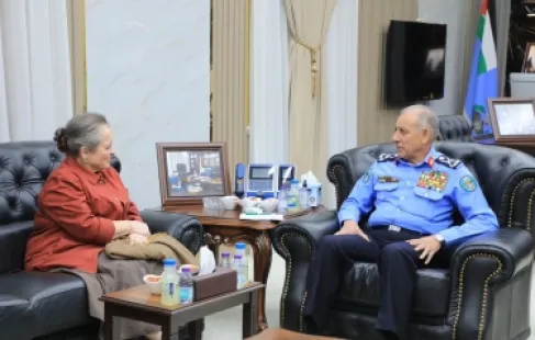 الأميرة عالية بنت الحسين تلتقي مدير الأمن العام وتكرّم عدداً من مرتبات الإدارة الملكية لحماية البيئة 